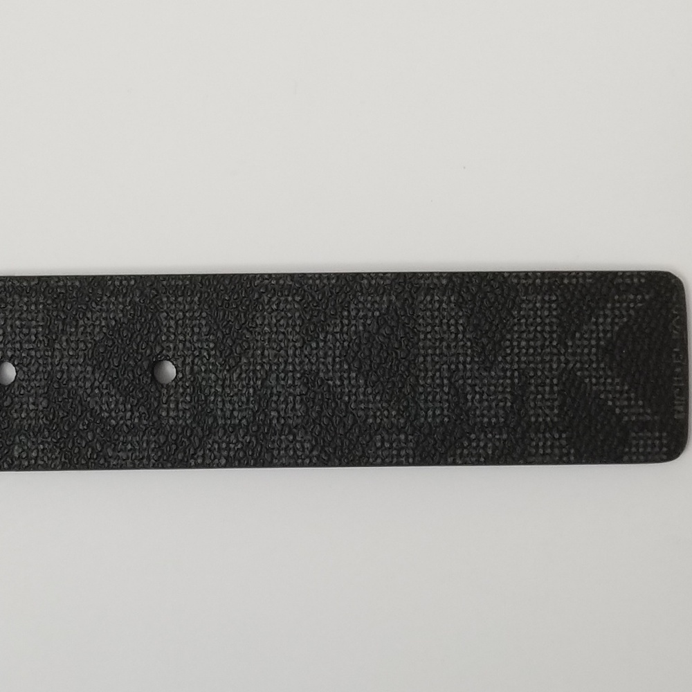 Michael Kors Logo Reversible Black/Brown Belt - Picture 3 of 6